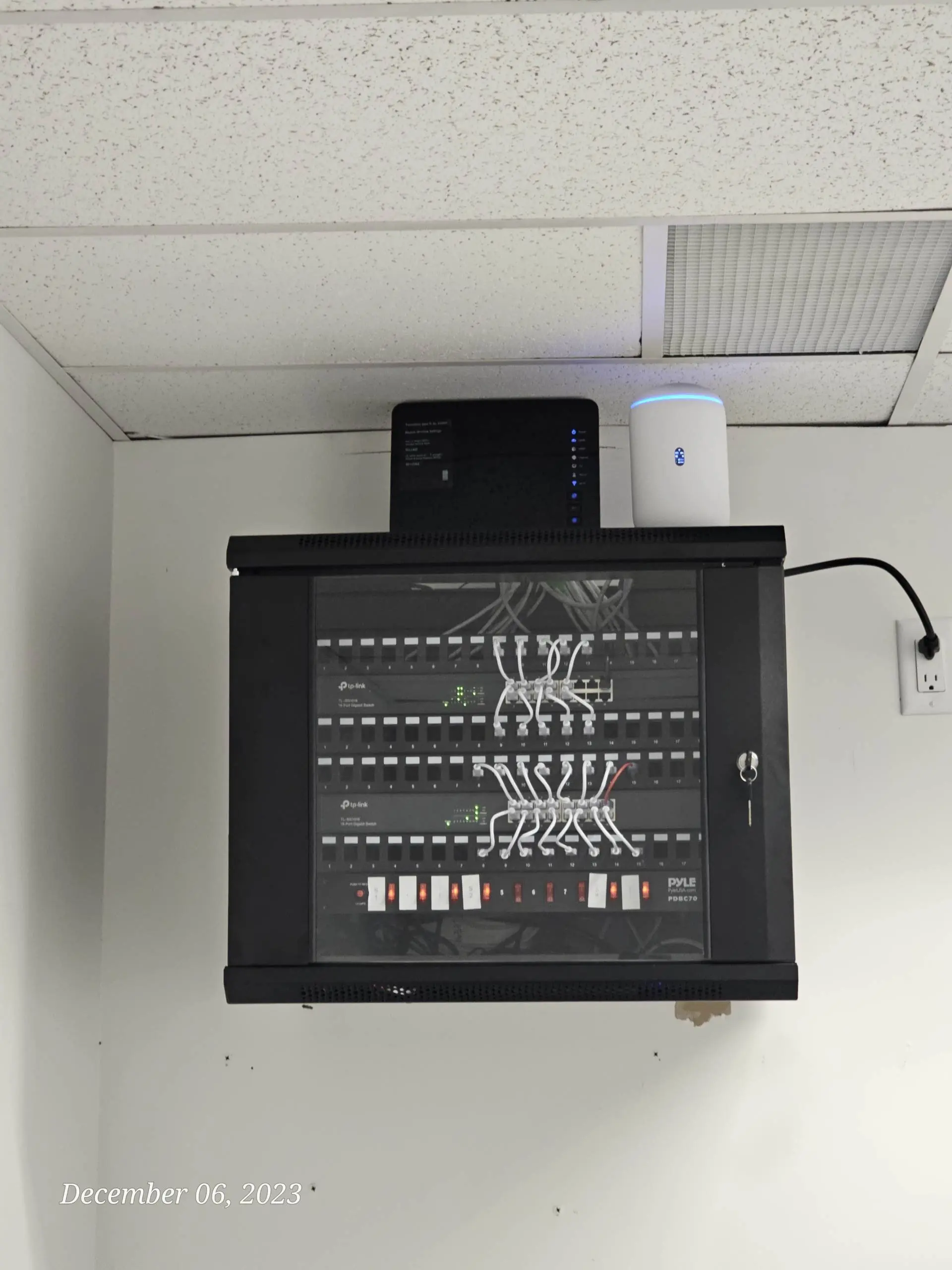 Residential network installation with clean rack and structured cabling by SetupTeam